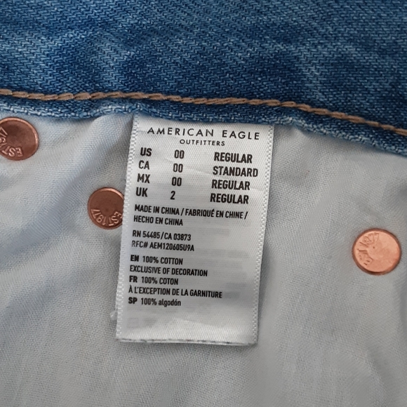 AE: High-Rise Girlfriend Jeans (sz 00) - Picture 9 of 11